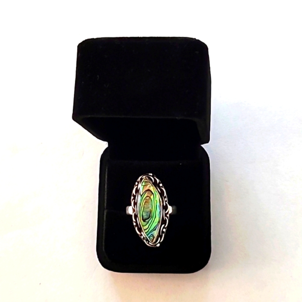 SIZE 10 ABALONE OVAL RING WITH SILVER PLATED SETTING